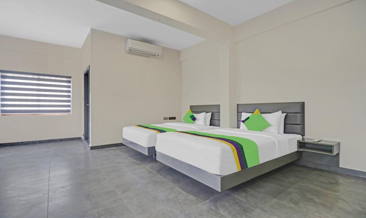 Treebo Grand Vistara Airport Suites Kochi Eksteriør bilde