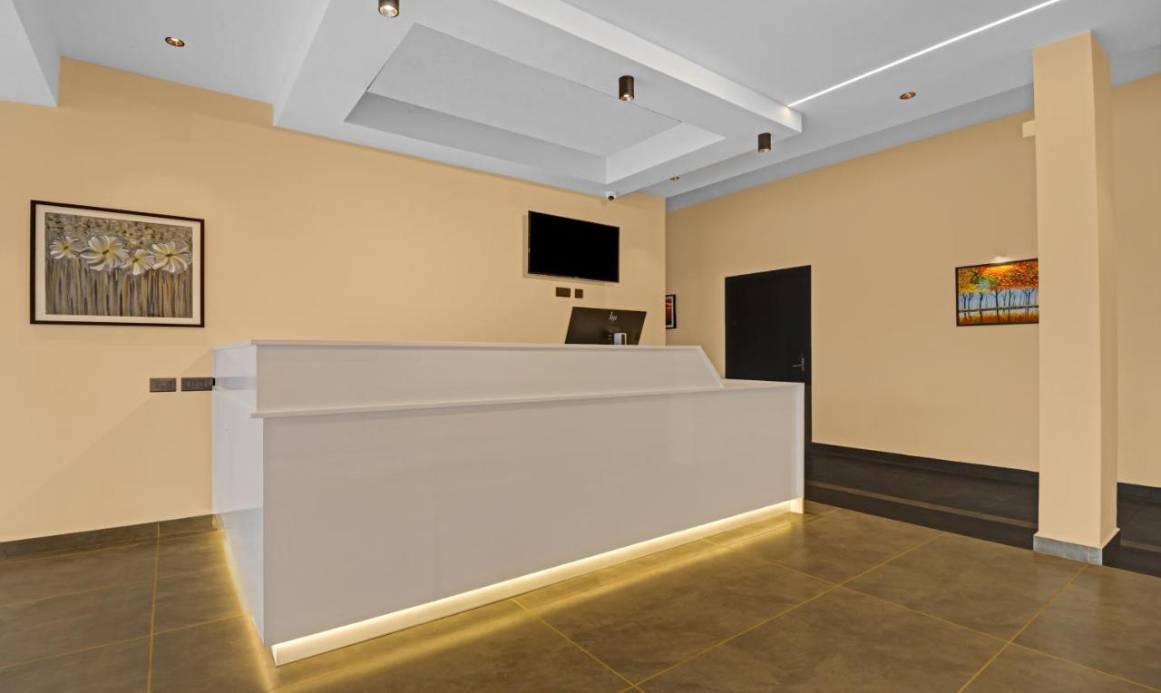Treebo Grand Vistara Airport Suites Kochi Eksteriør bilde